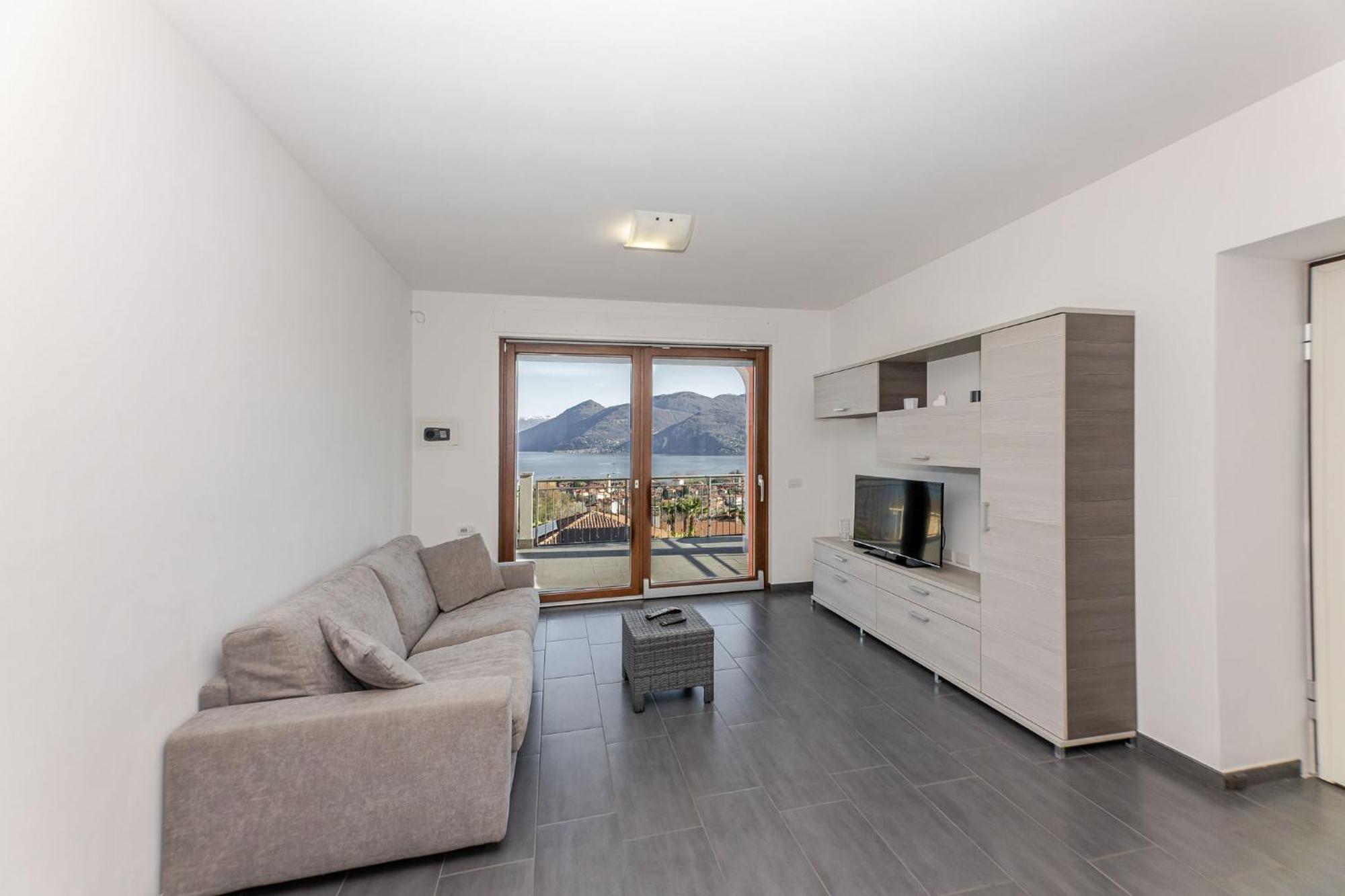 Casa Elena - Bella Vista Lago Germignaga エクステリア 写真