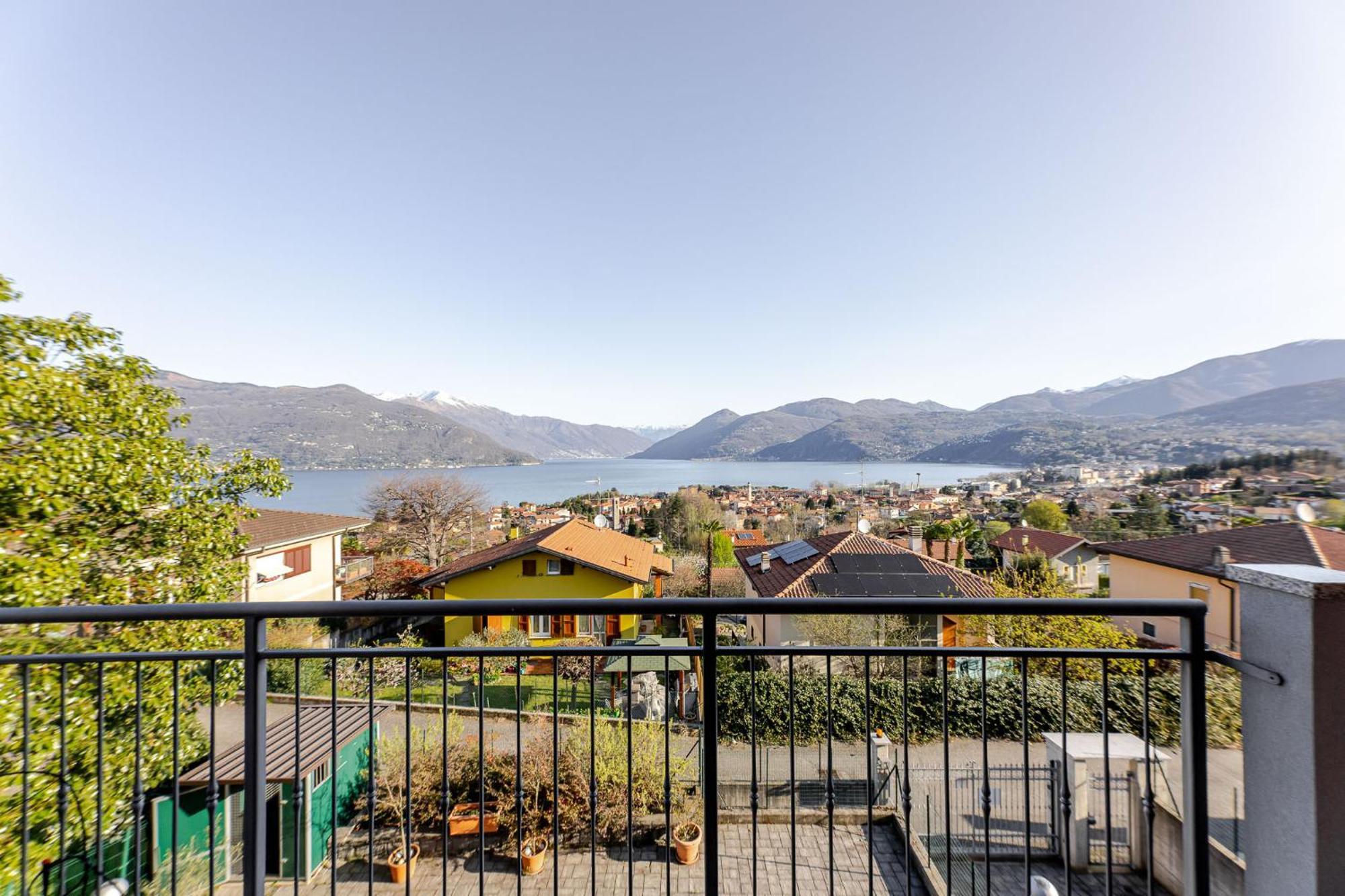 Casa Elena - Bella Vista Lago Germignaga エクステリア 写真